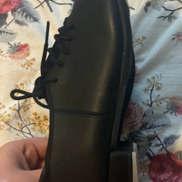 Lot of dance shoes: tap, ballet, and jazz sz 8 - Picture 2 of 12